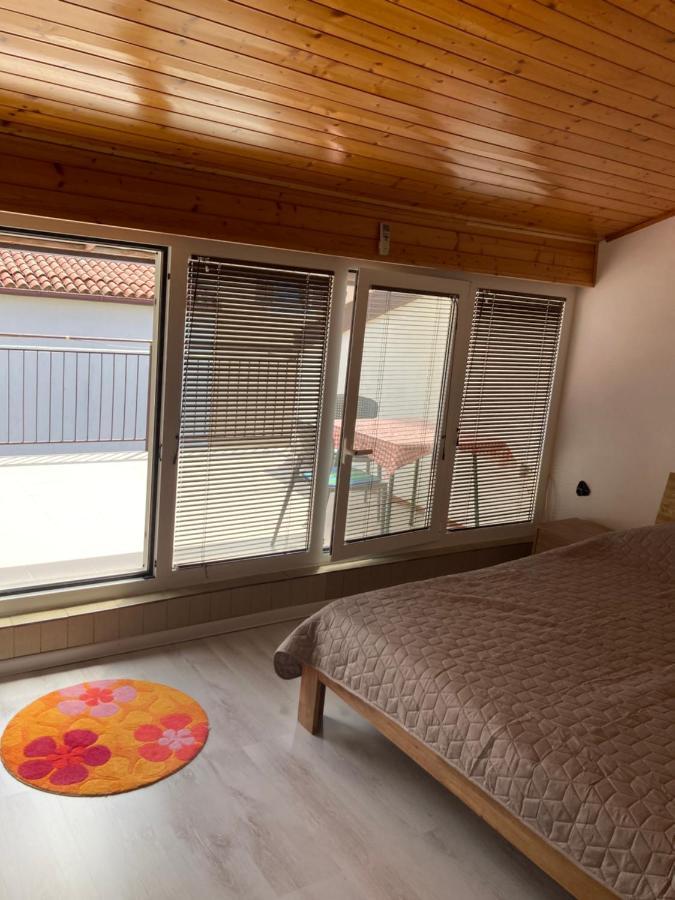 Apartments Hrnjic Umag Ngoại thất bức ảnh