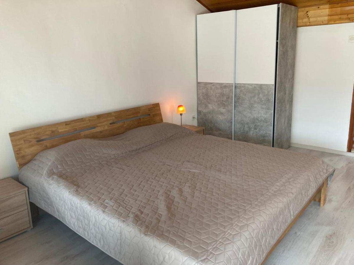 Apartments Hrnjic Umag Ngoại thất bức ảnh