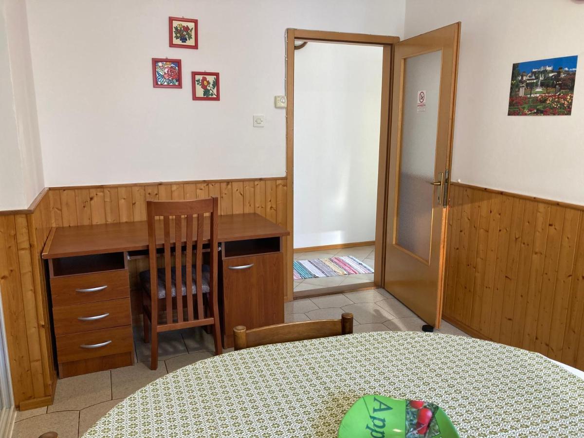Apartments Hrnjic Umag Ngoại thất bức ảnh