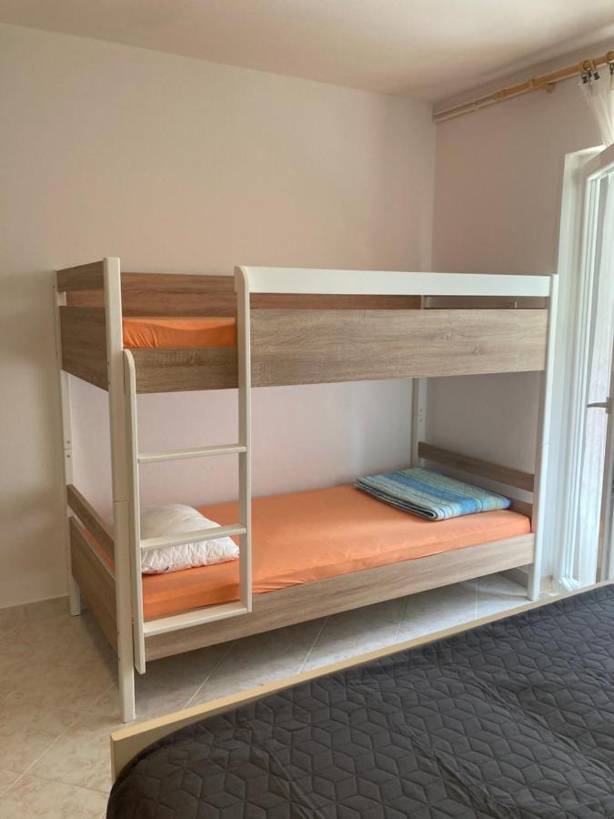 Apartments Hrnjic Umag Ngoại thất bức ảnh